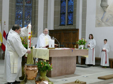 Lumen Christi - Auferstehungsmesse in St. Crescentius (Foto: Karl-Franz Thiede)